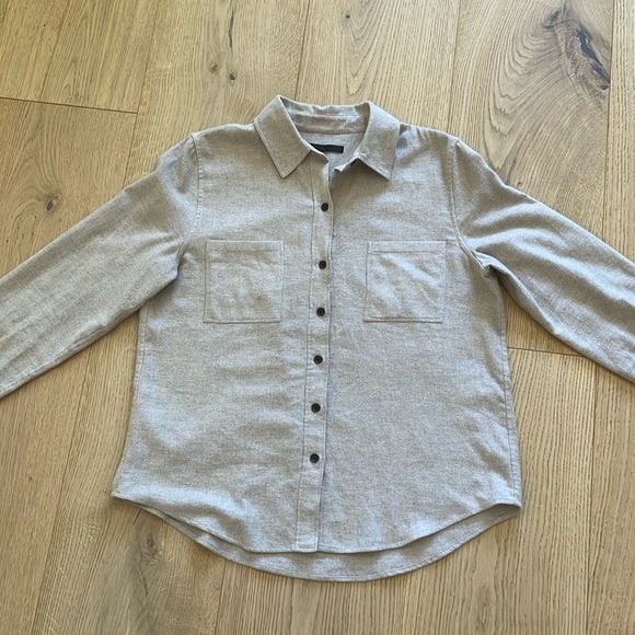 Jenni Kayne Button Down Tan Shirt Double Pocket Cotton Button-up - Picture 5 of 11